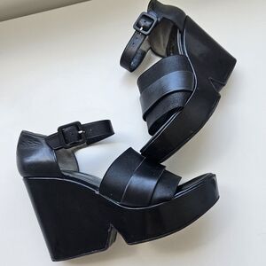 Robert Clergerie Dobert Platform Black Elastic Gore Panels  Block Heel Shoes